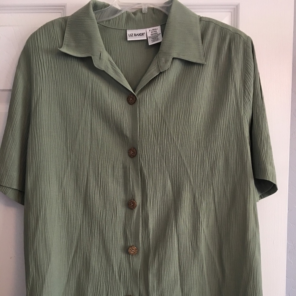Liz Baker Button Up Blouse